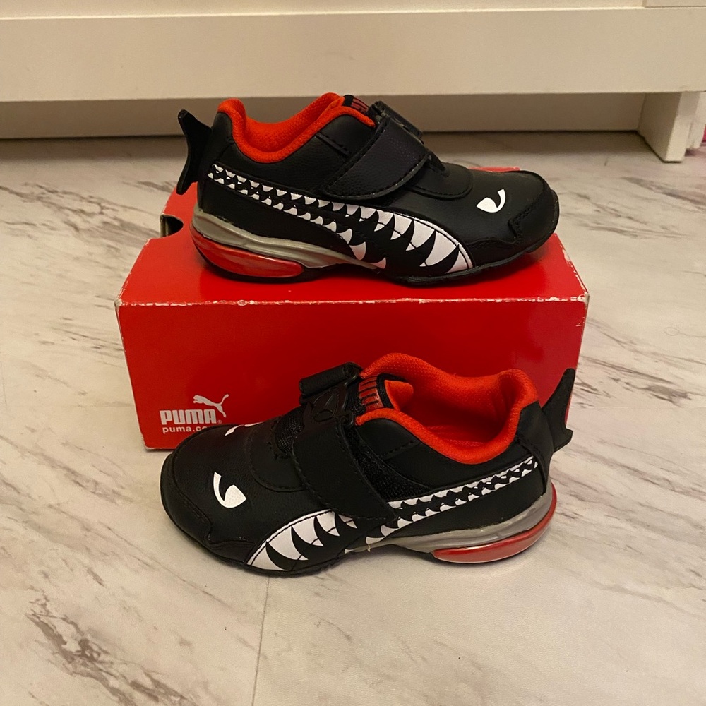 Puma toddler sneakers